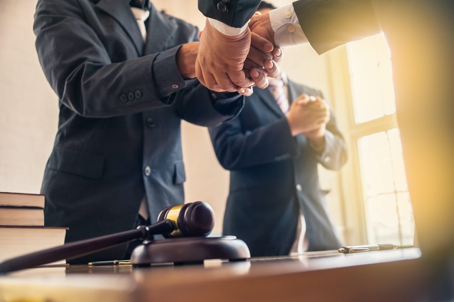 وکیل تجاری