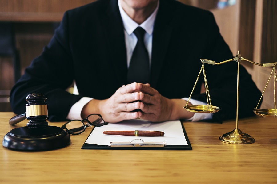 وکیل در شاهین ویلا