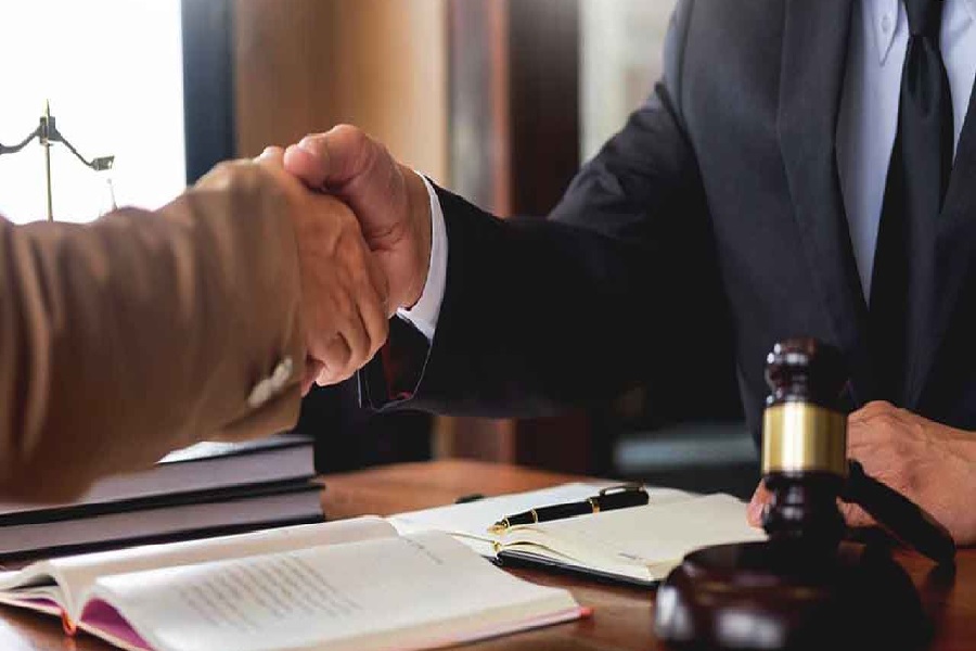 مشاوره تخصصی وکیل بانکی